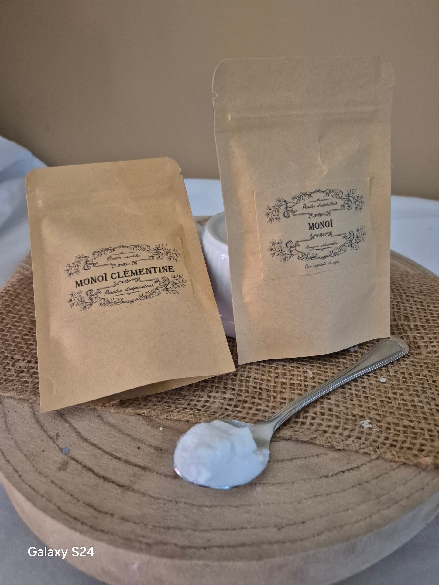Poudre parfumée d'aspirateur