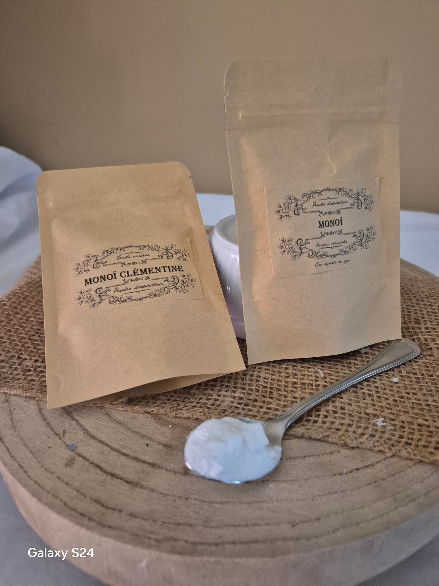 Poudre parfumée d'aspirateur